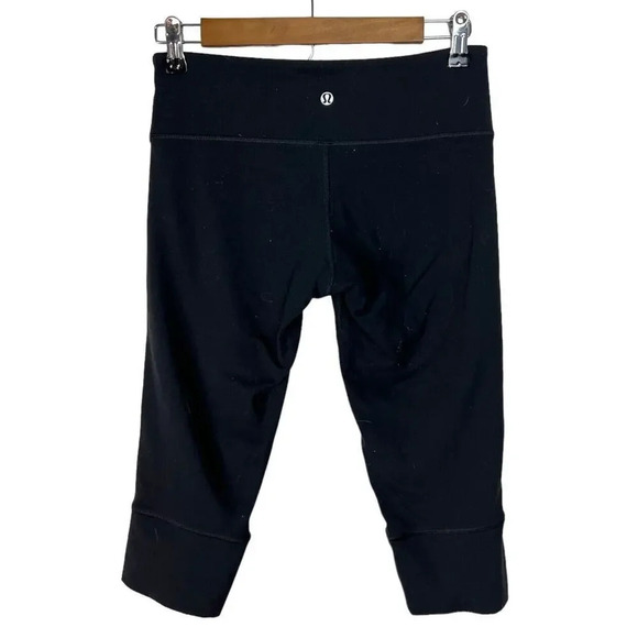 Lululemon Black Capri Leggings Unknown Size Refer To Measurements Yoga Women’s - Picture 2 of 5
